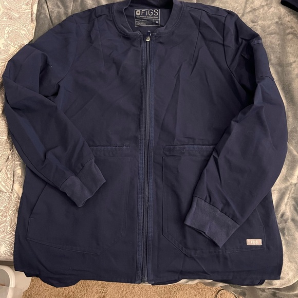 Women's Figs Navy Scrub Jacket - Picture 4 of 5